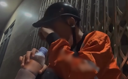 Đăng ảnh anh shipper giữa đêm tối kèm 1 câu hỏi 1.000 người cho đáp án: “Nếu cả đời không rực rỡ thì sao…?”