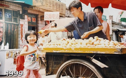 Một bức ảnh chụp năm 1999 của một bé gái bình thường gây bão mạng vì lý do không ai ngờ