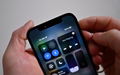 Tôi đã tìm thấy lý do pin iPhone cứ "tụt ầm ầm" xuống còn 20% khi để qua đêm: Dưới đây là cách khắc phục