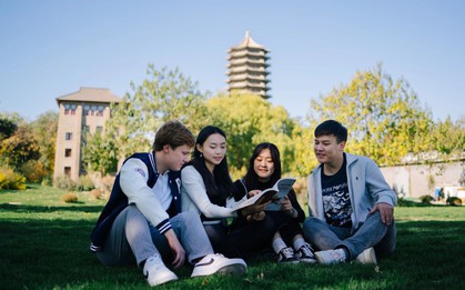 Anh dừng cấp visa du học cho 4 quốc gia