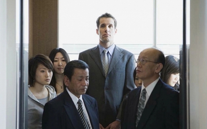 Phát hiện mối liên hệ giữa tuổi thọ và chiều cao: Người cao hay người thấp sống thọ hơn?