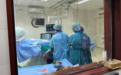 Cứu người đàn ông bị nhồi máu cơ tim cấp sau khi bị điện giật