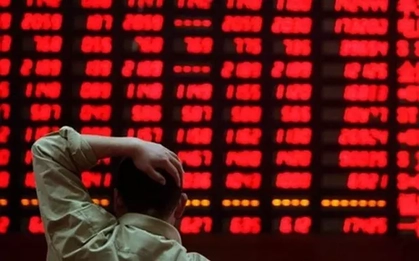 Bán tháo toàn thị trường, chứng khoán 'bay' 110 điểm