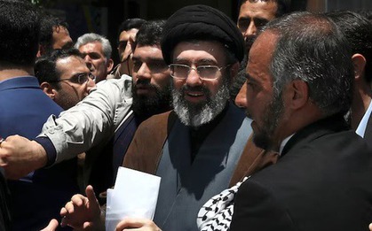 Chân dung tân lãnh tụ tối cao Iran Mojtaba Khamenei