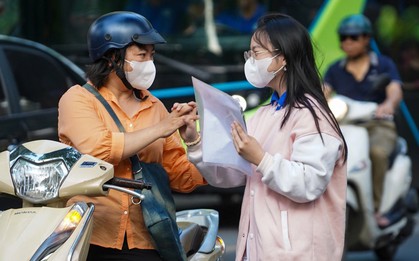 Tuyển sinh lớp 10 vẫn là "kì thi kinh hoàng"