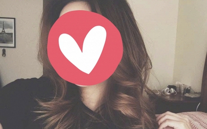 Ảnh cũ 10 năm bị đào lại của mỹ nhân người Việt "3 mét bẻ đôi" vừa lọt top đẹp nhất thế giới