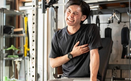 Người đàn ông 39 tuổi bị ngừng tim đột ngột khi đang thể dục, cholesterol xấu cao vọt: BS khuyên thấy 2 dấu hiệu trên mặt cần đến viện ngay