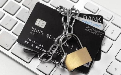 Trường hợp bị phong tỏa tài khoản ngân hàng theo quy định, người dùng cần biết