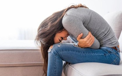 Đi vệ sinh làm 1 việc, người phụ nữ mất trí nhớ 10 năm