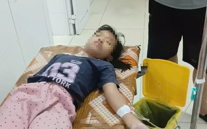 Nghi ngộ độc sau ăn bánh mì, hơn 20 người nhập viện cấp cứu