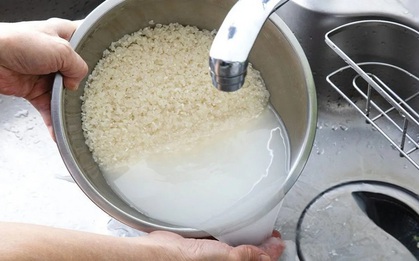 Cần vo gạo trước khi nấu cơm không? Chuyên gia chia sẻ 4 sai lầm tai hại, gây ung thư nhưng nhiều người làm mỗi ngày