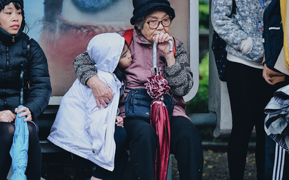 Đêm nay, không khí lạnh tràn xuống, miền Bắc mưa dông diện rộng