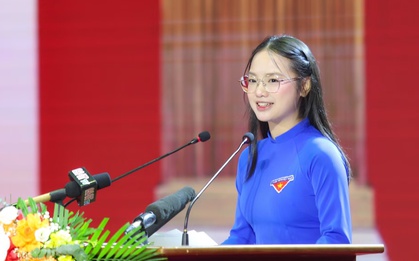 Thành tích học tập đáng nể của nữ sinh Hà Tĩnh có bài phát biểu "gây sốt"