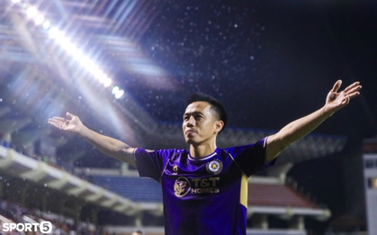 Văn Quyết phát biểu gây sốt: "Ninh Bình có 3 Hoàng Đức trên sân cũng vậy thôi"