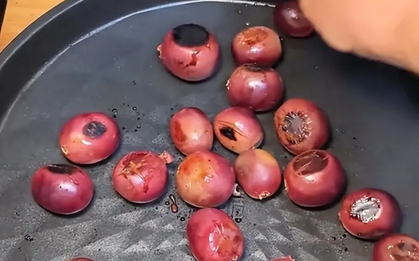 Món ăn kỳ quặc khiến một bà mẹ bị chỉ trích: Nên kiểm tra IQ trước khi kết hôn!