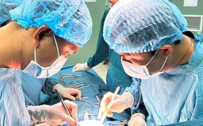 Bé gái 7 tuổi mệt mỏi, da xanh: Biết sự thật gia đình không khỏi rùng mình