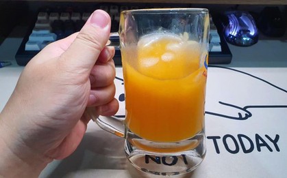 Nữ nhân viên văn phòng cấp cứu vì đau lưng dữ dội sau khi uống viên sủi bổ sung vitamin C cực quen thuộc