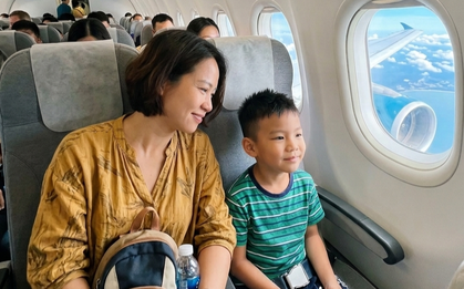 Đi máy bay, con trai hỏi: "Sao nhà mình không mua vé hạng thương gia?" - Cách trả lời của bà mẹ TP.HCM khiến nhiều người gật gù