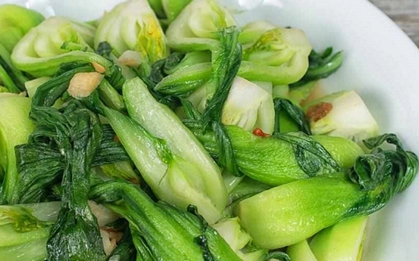 Ăn gì để giảm sự khó chịu thời kỳ mãn kinh? Trong 3 loại thực phẩm thuộc top đầu, bất ngờ có cả đậu phộng