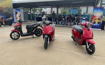VinFast mang loạt xe máy điện mới sang Indonesia, dùng một thứ ngoài giá bán để cạnh tranh xe xăng