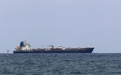 Đang trên đường đến Cuba, tàu chở dầu Nga bất ngờ quay đầu, đổi điểm dỡ hàng sang nước láng giềng