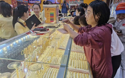Mỗi lượng vàng giảm 1,4 triệu đồng