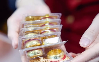 Giá vàng tiếp tục giảm