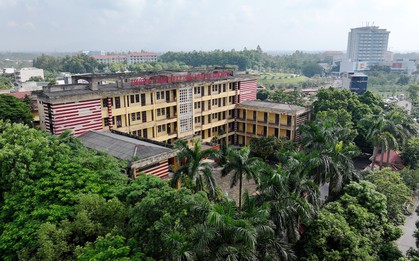 Ngôi trường trung cấp từng đào tạo 5.000 học sinh mỗi năm, 10 năm không khai giảng, giáo viên phải đi phụ hồ mưu sinh
