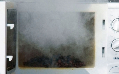 Cảnh báo đặc biệt đến các gia đình đang dùng lò vi sóng