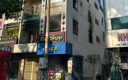 Cháy nhà 4 tầng ở đường Lê Hồng Phong, TPHCM