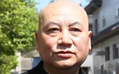 "Đường Tăng" Trì Trọng Thụy tiều tụy trong lễ tang vợ