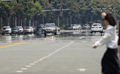 Cảnh báo nắng nóng bao trùm cả nước, nhiều nơi vượt ngưỡng 40°C, kéo dài nhiều ngày