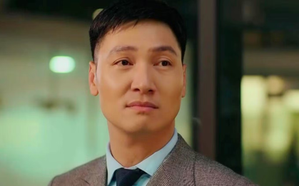 Cảnh quỳ lạy Mạnh Trường gây tranh luận