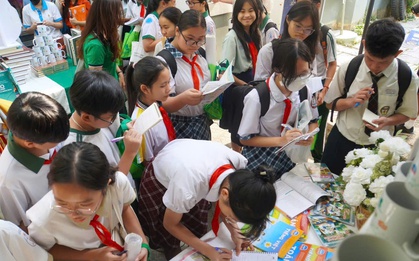 Sách giáo khoa điện tử: Bộ GD-ĐT yêu cầu không được chèn quảng cáo