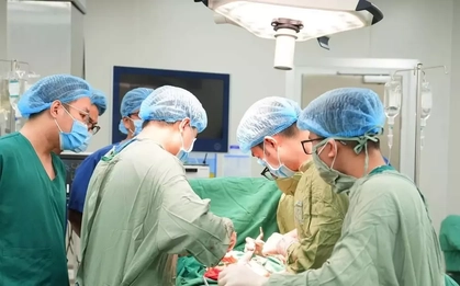 Hai bệnh viện trung ương phối hợp cứu sản phụ có u khổng lồ hiếm gặp