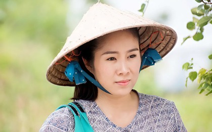 Khoe ảnh gia đình đẹp như mơ dịp lễ, Lê Phương bỗng bị nhắc nhở, nhiều người đúng là khắt khe quá rồi!