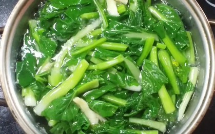 Học người Nhật cách biến rau héo thành rau tươi, mẹo luộc rau xanh, ngọt và giữ được nhiều dinh dưỡng