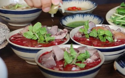 31 người nghi ngộ độc thực phẩm do ăn tiết canh vịt