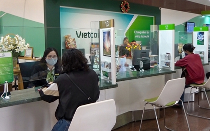 Người dùng Vietcombank, Techcombank và BIDV chú ý: Chuyển khoản không còn miễn phí với các giao dịch sau