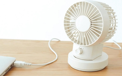 Lời khuyên đến những gia đình đang sử dụng quạt tích điện trong thời điểm nắng nóng 40 độ