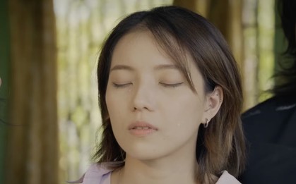 Ca khúc Việt khiến tất cả ngỡ ngàng