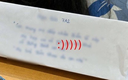 Bức ảnh họp phụ huynh đang khiến dân mạng cười điên đảo: Chiến thần ngoại giao, bậc thầy né đòn chính là đây!