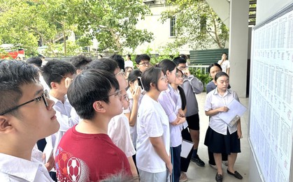 Sĩ tử ăn 50 hạt đậu cầu may trước kỳ thi lớp 10 căng thẳng