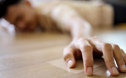 Người đàn ông 39 tuổi nguy kịch, bác sĩ chỉ thẳng 3 thói quen “cực độc” nhiều người đang lặp lại mỗi đêm
