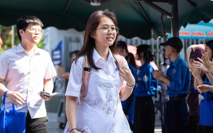 Kết thúc ngày đầu tiên thi vào lớp 10 Hà Nội: Nhiều em thở phào vì đề Ngoại ngữ dễ thở, tự tin lấy 9-9,5 điểm