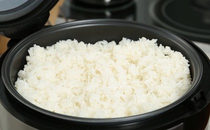 Cảnh báo đặc biệt đến những gia đình thường xuyên ăn cơm nguội: 1 thói quen "nuôi" độc tố nhưng nhiều người vẫn chủ quan