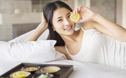 Phụ nữ sau 40 ăn gì để trẻ lâu? Bí quyết làm chậm lão hóa không phải ai cũng biết