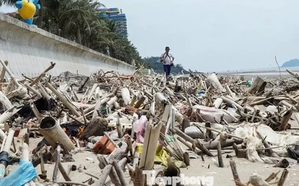 Cảnh tượng kinh hoàng ở bãi biển Hải Tiến