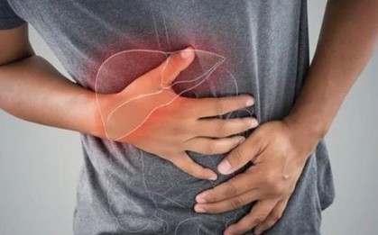 Nam thanh niên không uống rượu vẫn bị gan nhiễm mỡ nặng, bác sĩ chỉ rõ "thủ phạm" là thói quen "cực độc"