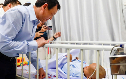 Cảnh giác "tội phạm ẩn" bạo hành trẻ em